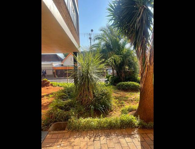 4 BEDROOM APARTMENT FOR SALE IN SUNNYSIDE